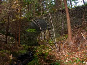 Schwedenbrücke - Teil der original erhaltenen alten Poststraße, © Gottfried Grossinger