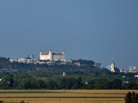 Bratislavablick, VIA.CARNUNTUM., © Donau Niederösterreich, Steve Haider