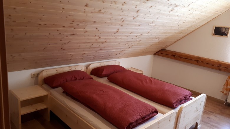 Zimmer 2 Doppelbett, © Ferienhaus Buxbaum