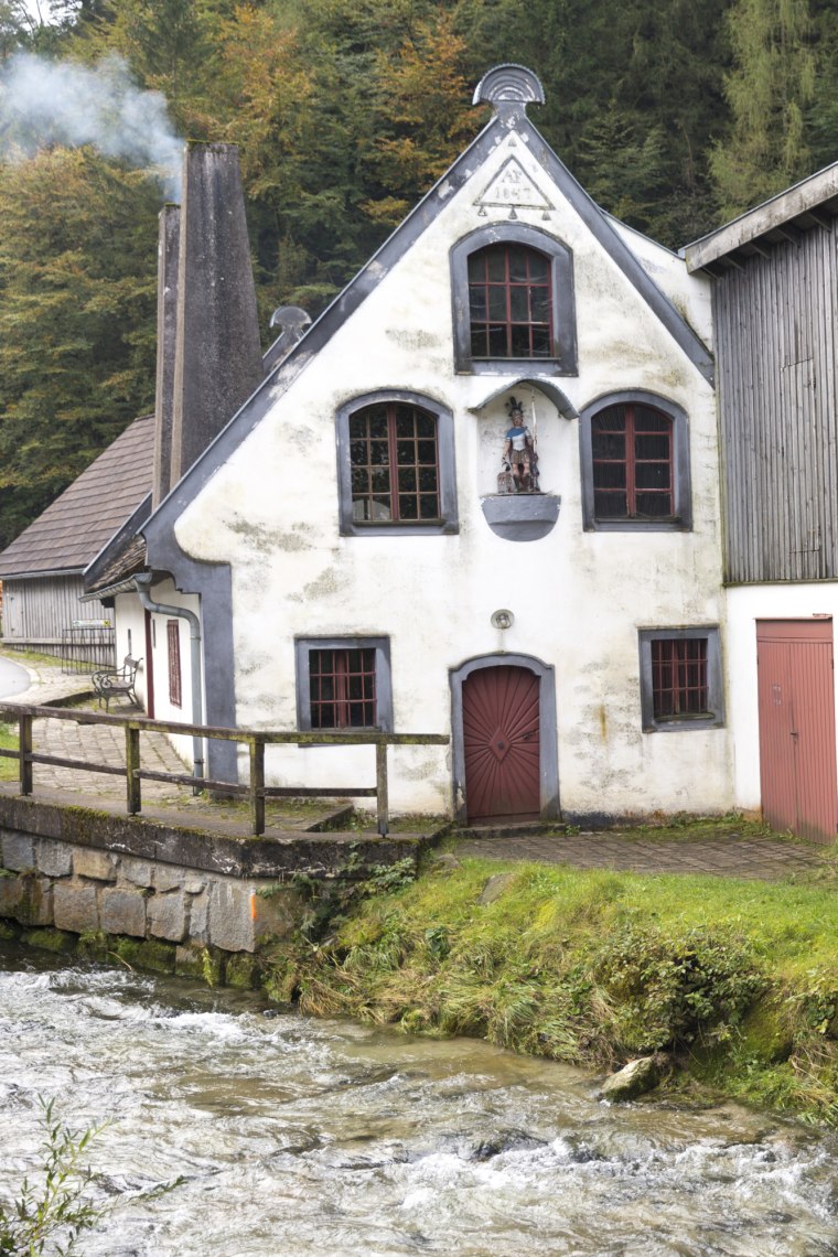 Wasserkraft ist für die Schmiede unumgänglich, © Theo Kust