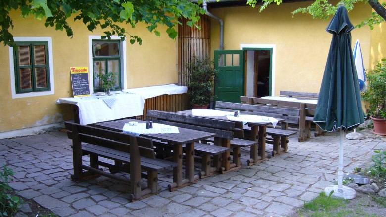 Innenhof Gasthaus Perzy, © Gemeinde Haugschlag