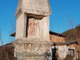 Steinrelief Madonna, © Wiener Alpen in Niederösterreich - Wechsel