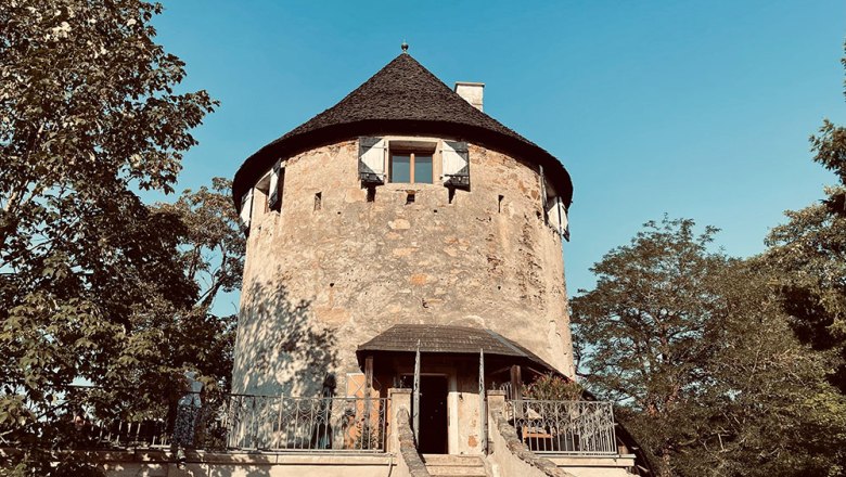 Vorderansicht Turm Leiben, © Familie Kleemann