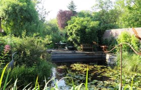 Platz am Teich, © Natur im Garten/Martina Liehl-Rainer