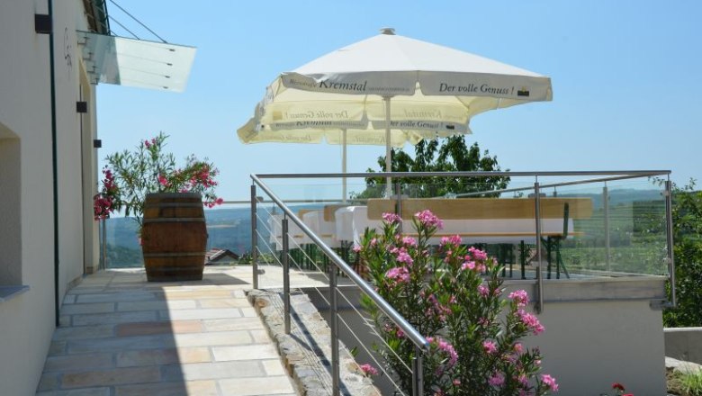 Czipin Terrasse mit Aussicht, © Leonhard Czipin