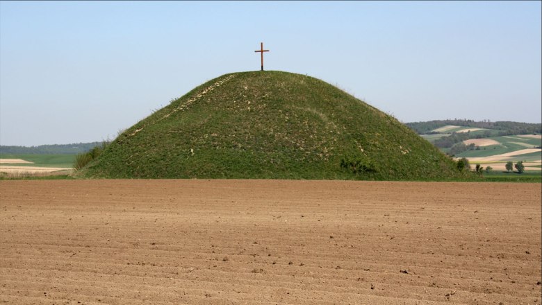 Der berühmte Grabhügel von Großmugl ist 15 m hoch erhalten, © Landessammlungen Niederösterreich, N. Weigl