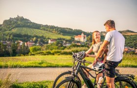 Radfahren im Weinviertel, © Weinviertel Tourismus / POV Robert Herbst