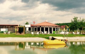 Erholungsteich Jaidhof mit Strandbar Friedrich, © Gemeinde Jaidhof