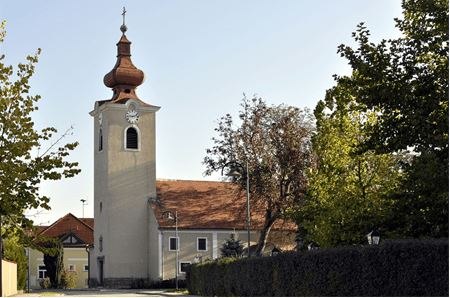 Kirche Bierbaum, © Gemeinde Königsbrunn