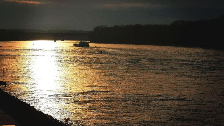 Sonnenuntergang am Gelände, © Szilagyi Oliver