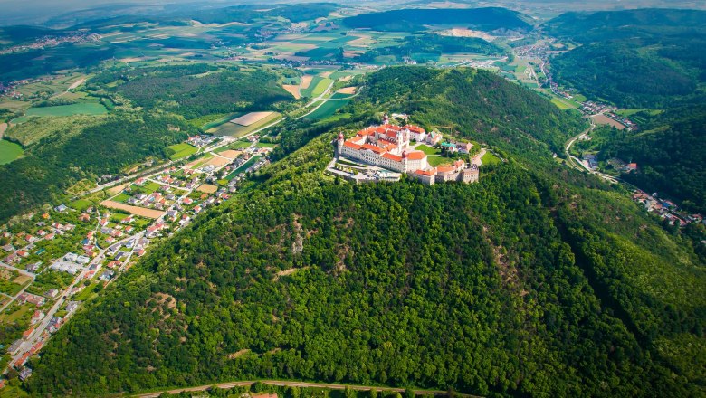 Stift Göttweig Vogelperspektive, © Helikopter Tours Austria