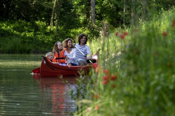 Kanufahren im Wasserpark, © DIE GARTEN TULLN