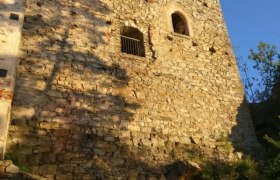 Bergfried der Ruine Dobra, © Johann Müllner