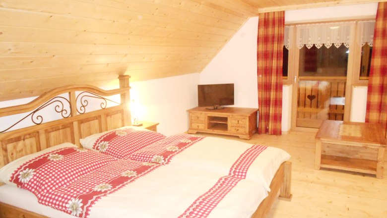 Schlafzimmer im Knusperhaus, Bio-Bauernhof Prannleithen, © Schroll