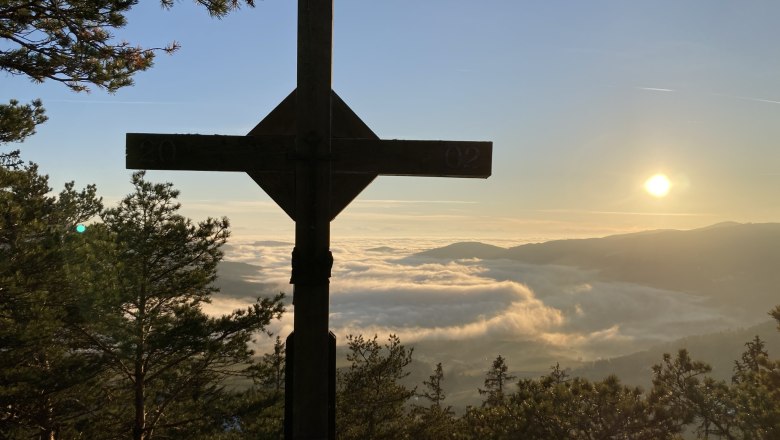 hirschenstein-nebelmeer, © Dieter Juster