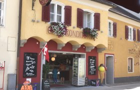 Cafe Intakt in der Innenstadt Pöchlarn Aussenansicht, © Donau NÖ Tourismus GmbH