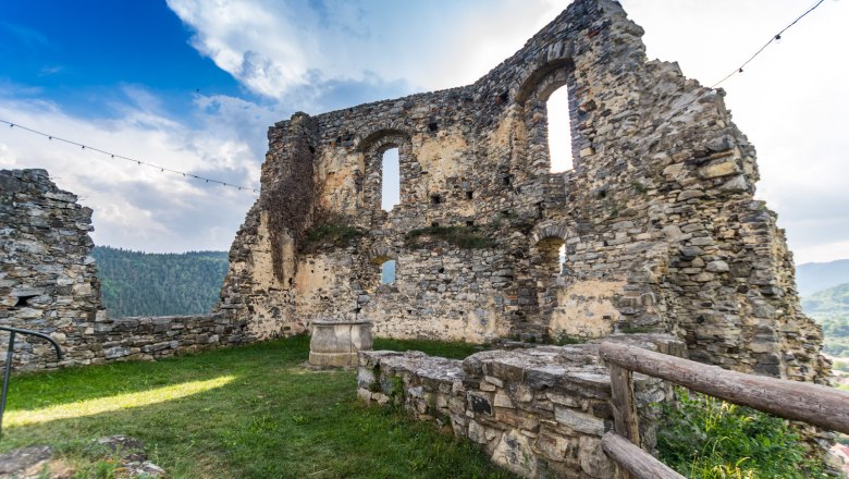 Oberer Burghof, © Verein zur Erhaltung der Burgruine Senftenberg