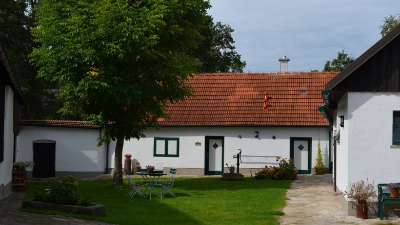 geschlossener Innenhof, © Landhaus Lunkowitz