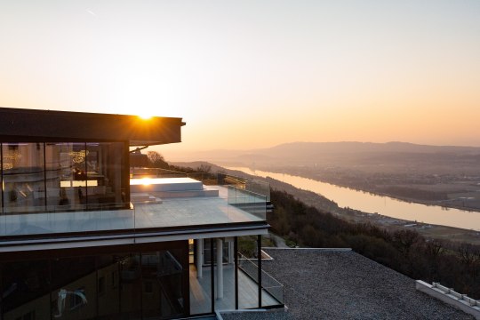 Entspannen mit Weitblick im Hotel Schachner, © Miku Media