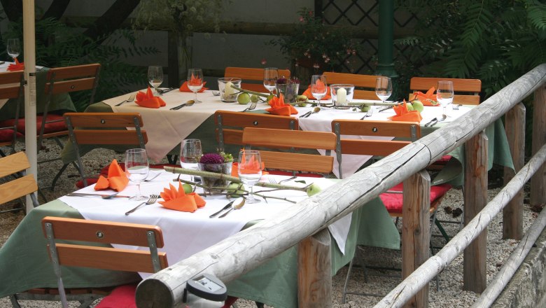 Ein lauschiges Plätzchen im Gastgarten., © zVg Schiffsmeisterhaus