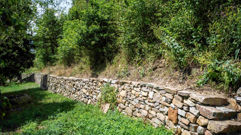 Steinmauern am Rindfleischberg, © Robert Herbst