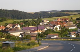 Ausblick vom Startpunkt auf den Ort Brand, © Dieter Zeilinger