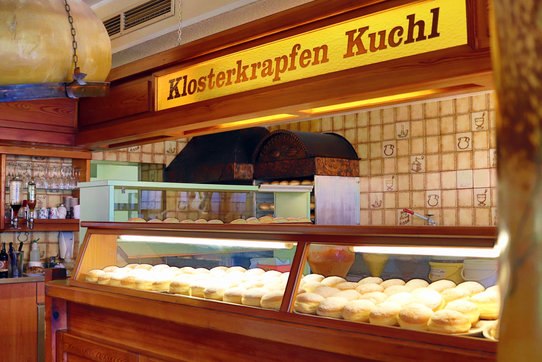 Krapfen frisch gebacken, © Fam. Auer GMBH