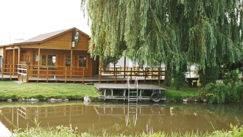 Wiener Neustädter Kanal, Bootshaus, © Wiener Alpen/Katrin Zeleny