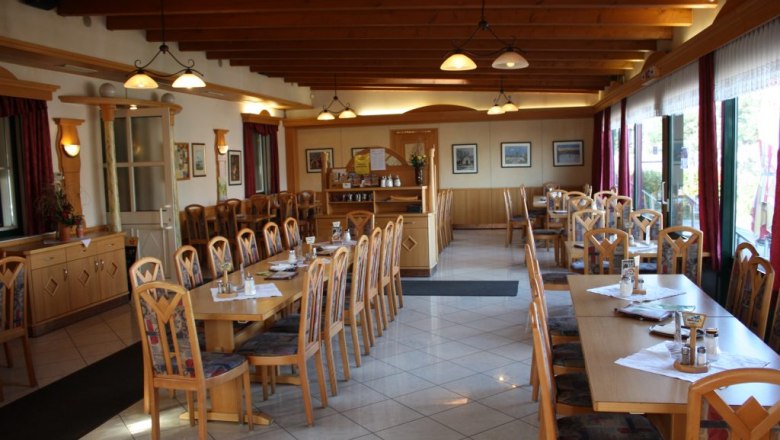 Restaurantbereich im Gasthaus Graml, © Gasthaus Graml