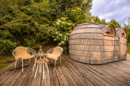 Sauna im Garten bei Urlaub am Bahnhof, © Maximilian Pawlikowsky