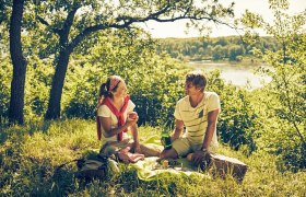 Picknick bei der Ruine Röthelstein, © Donau Niederösterreich - Römerland Carnuntum-Marchfeld