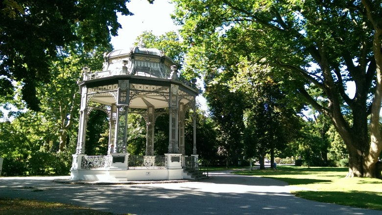 Pavillon im Stadtpark Krems, © Roman Zöchlinger