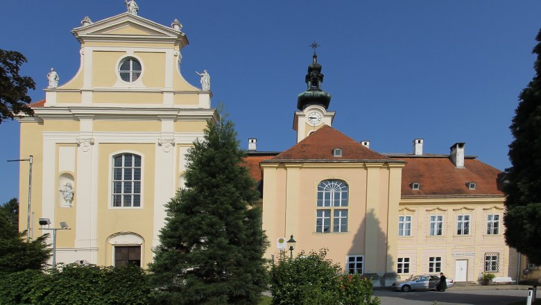 Schlossmuseum und Pfarrkirche Heiligenkreuz-Gutenbrunn, © Peter Nussbaumer