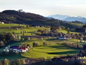 Blick hinauf zur Basilika Sonntagberg, © Mostviertel