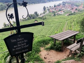 Rastplatz über Weißenkirchen, © Donau NÖ Tourismus GmbH/AW