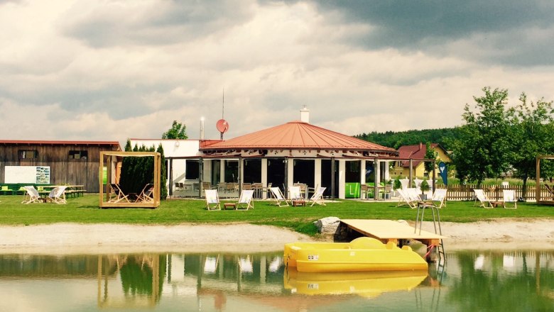 Erholungsteich Jaidhof mit Strandbar Friedrich, © Gemeinde Jaidhof