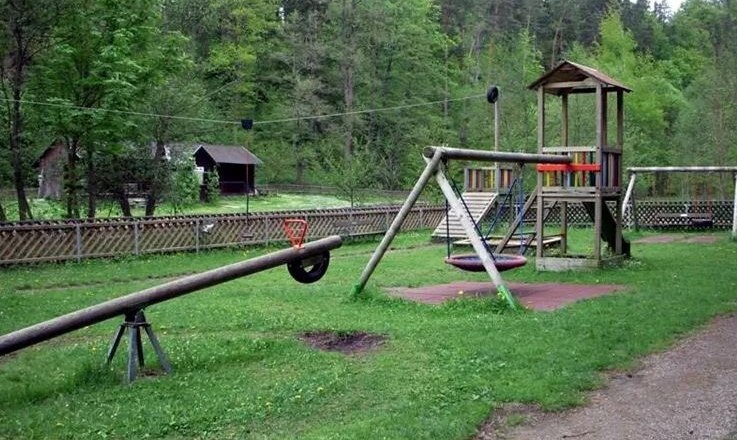 Spielplatz beim Sonennbad, © Zwalk