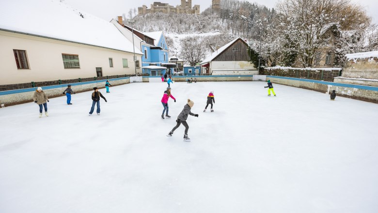 Eislaufplatz Kirchschlag, © Wiener Alpen, Martin Fülöp