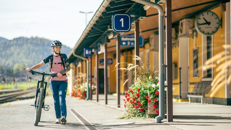 Unterwegs in den Wiener Alpen, Bahnhof Aspang, © Wiener Alpen, Christian Kremsl