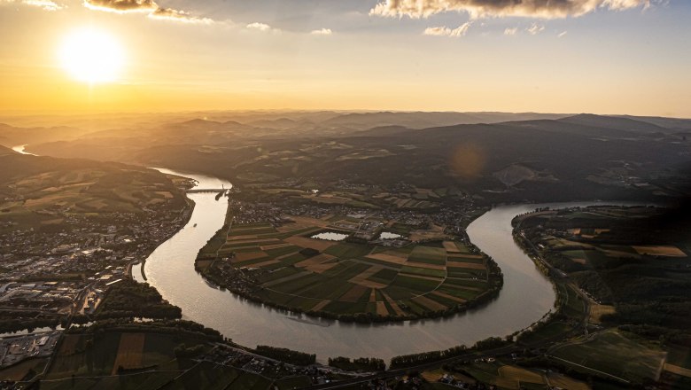 Donauschlinge bei Ybbs-Persenbeug, © Robert Herbst