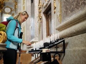 Stille in der Kirche finden, © Mostviertel - Sonntagbergweg