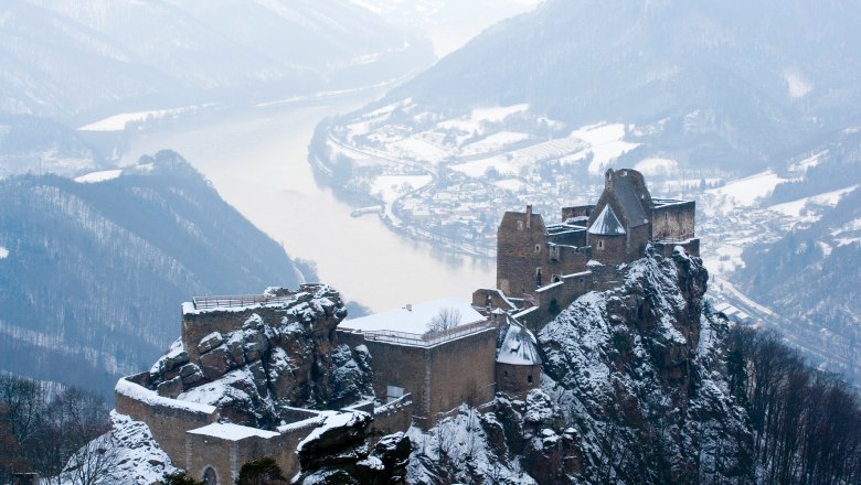 Ruine Aggstein im Winter, © Lachlan Blair