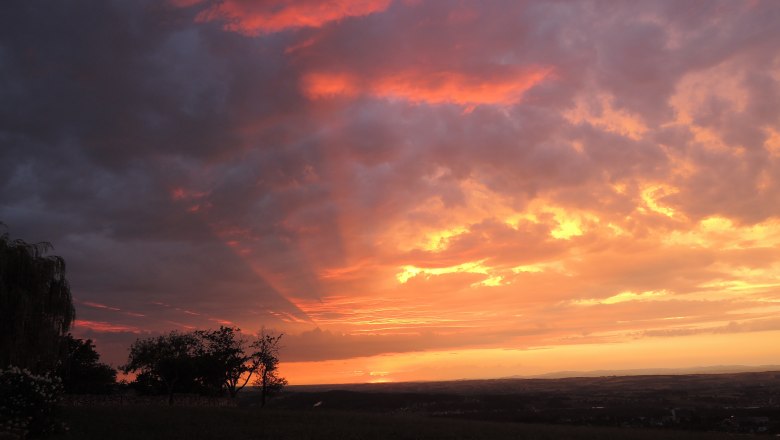 Sonnenuntergang am Landhaus, © Landhaus Aigner