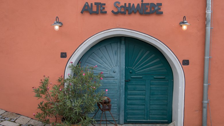 Das Alte Hof-Tor, © Alte Schmiede Schönberg