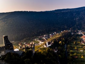 Kremstal mit Ruine Senftenberg, © Robert Herbst