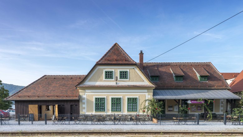 Am Bahnhof Dürnstein Abenteuerurlaub für Eisenbahnfreunde, © Bernhard Kaar